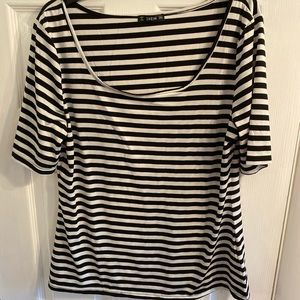 SHEIN Stripe Top